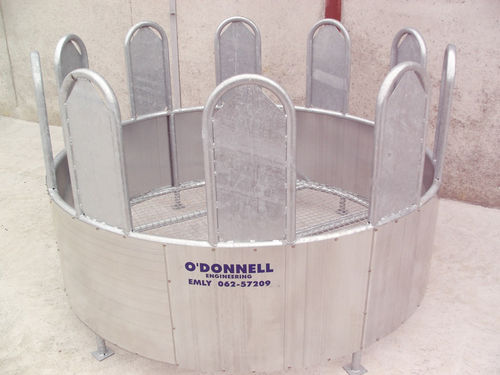 Râtelier pour chevaux - O'Donnell Engineering - en métal / multi-accès / circulaire