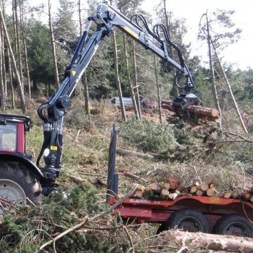 Grue forestière montée sur tracteur - 67AT series - Industrias Guerra S.A. - à flèche articulée