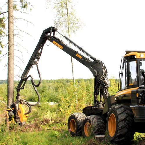 Abatteuse forestière sur pneus - ERGO - Ponsse AB - avec grue