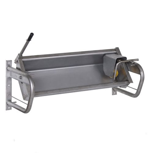 Auge pour bovins - DEMIR PACKING AND AGRICULTURAL MACHINERY - en acier inoxydable / acier galvanisé / fixation au sol