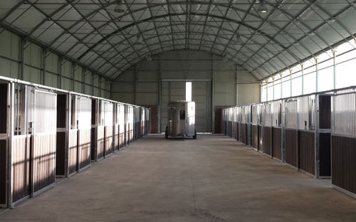 Bâtiment d'élevage pour porcins - ASTHOR Stockage-Elevage - pour chevaux / modulaire / à isolation thermique