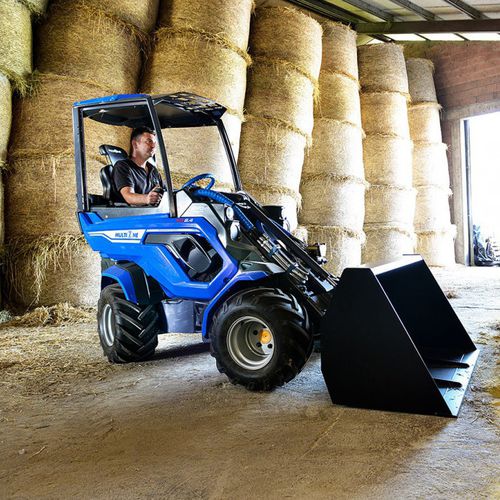 Chargeuse sur pneus - 8 Series - shanksmultione - avec cabine / mini