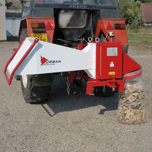 Fendeuse de bûches hydraulique - TR70 Simple - URBAN KOVO s.r.o. - horizontale / montée sur tracteur / sur prise de force