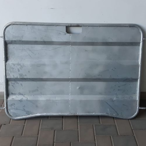 Barrière d'élevage - FENG2223000 - AHI - FARM CAMARA - pour stabulation / pour moutons / en métal