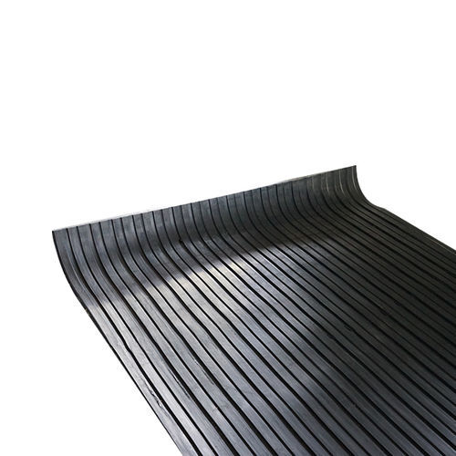 Tapis de sol en caoutchouc - Nanjing Bonzer Rubber & Plastic Co., Ltd. - pour élevage bovin / antidérapant / rainuré