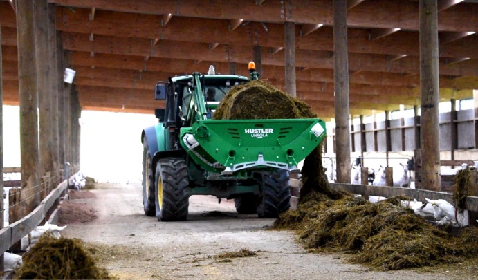 Hustler Equipment Photo 4