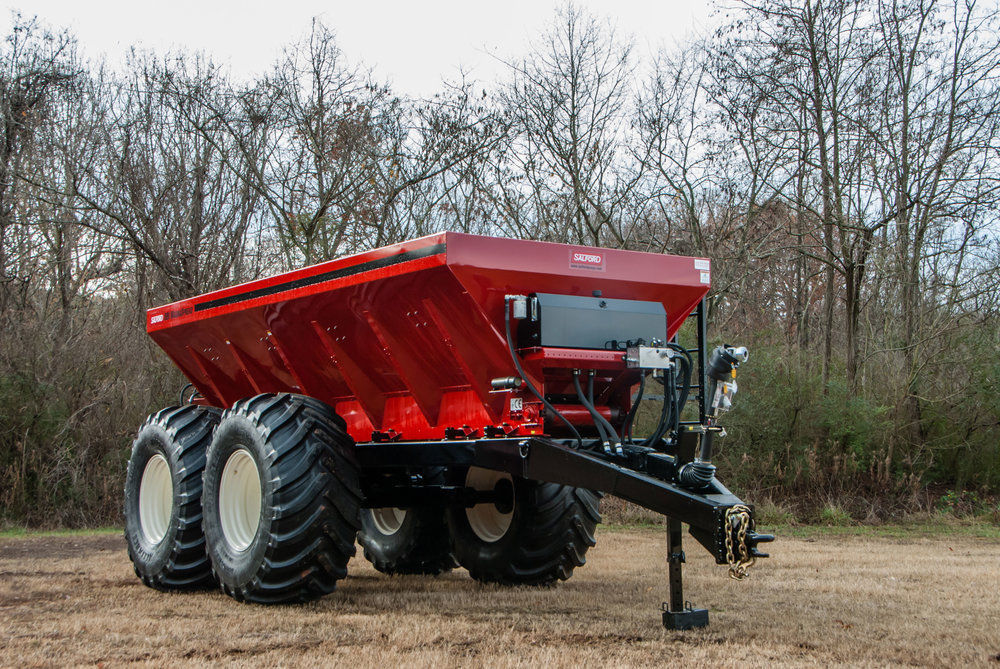 Trailed fertilizer spreader BBI Series Salford Group Inc. anhydrous / lime / pneumatic
