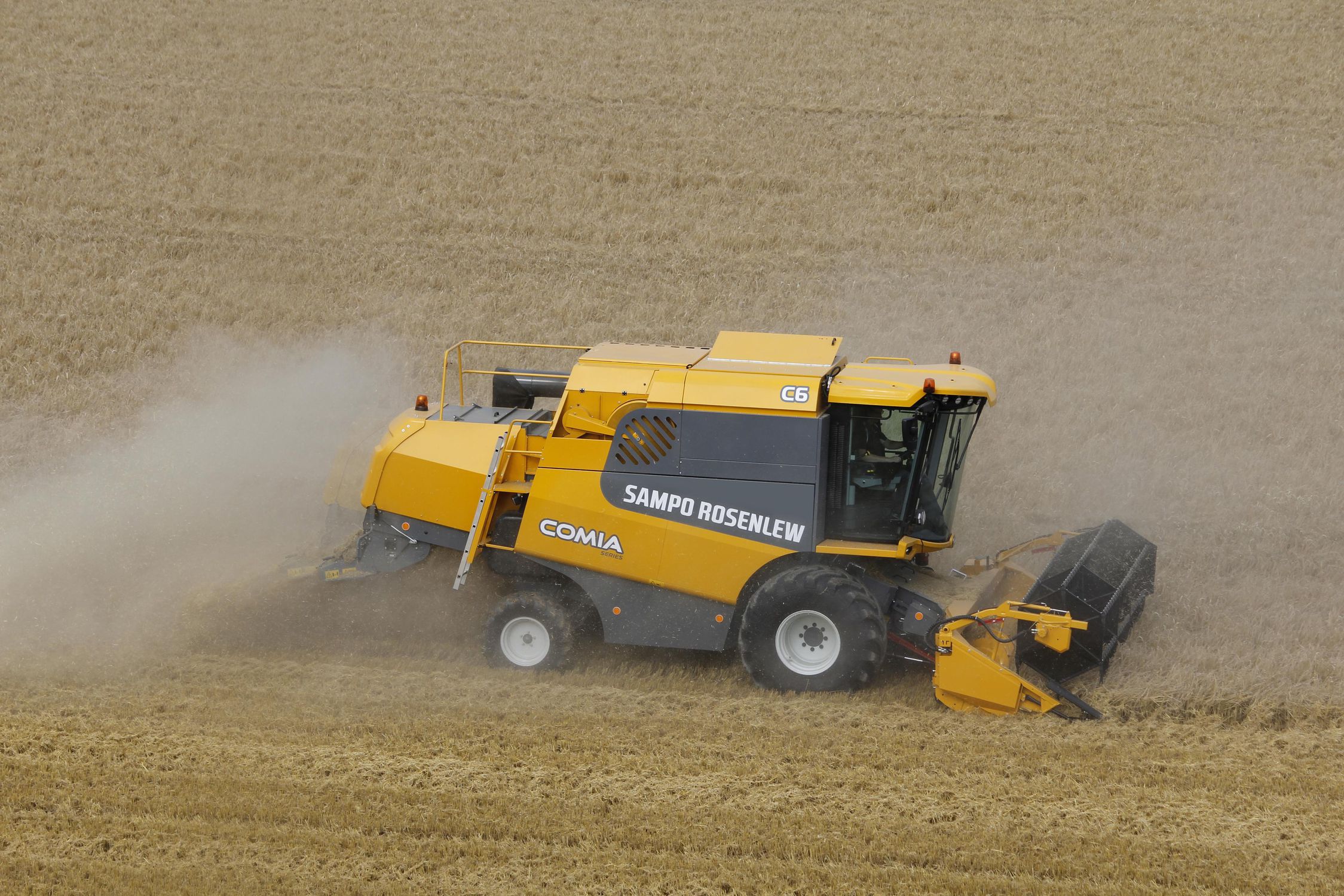 Non conventional combine harvester - Comia C6 - Sampo