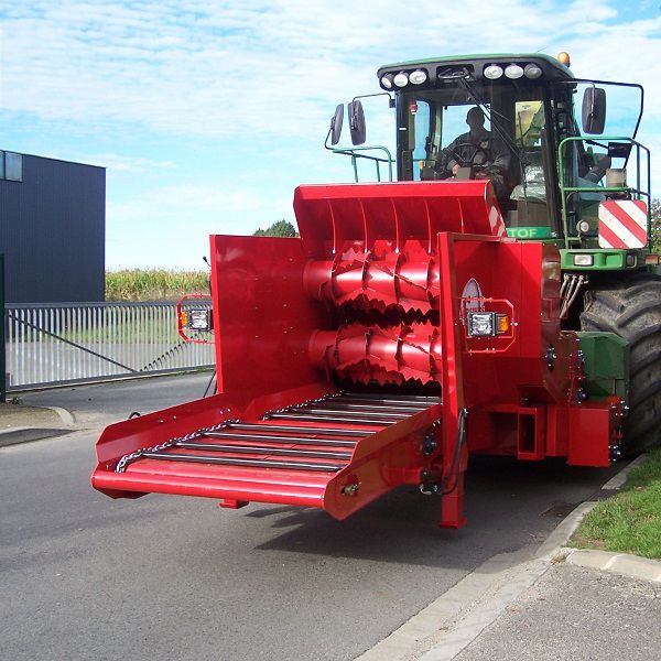 Mounted straw blower Atelier 3T for round bales / selfunloading