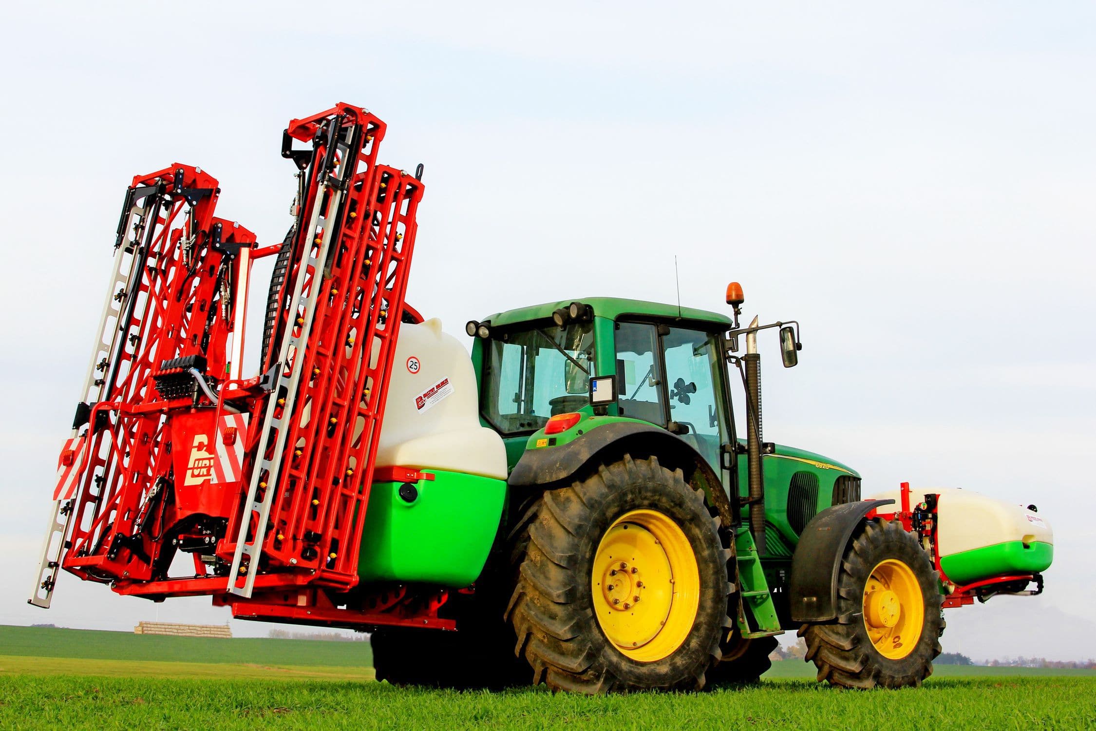 Mounted sprayer discount