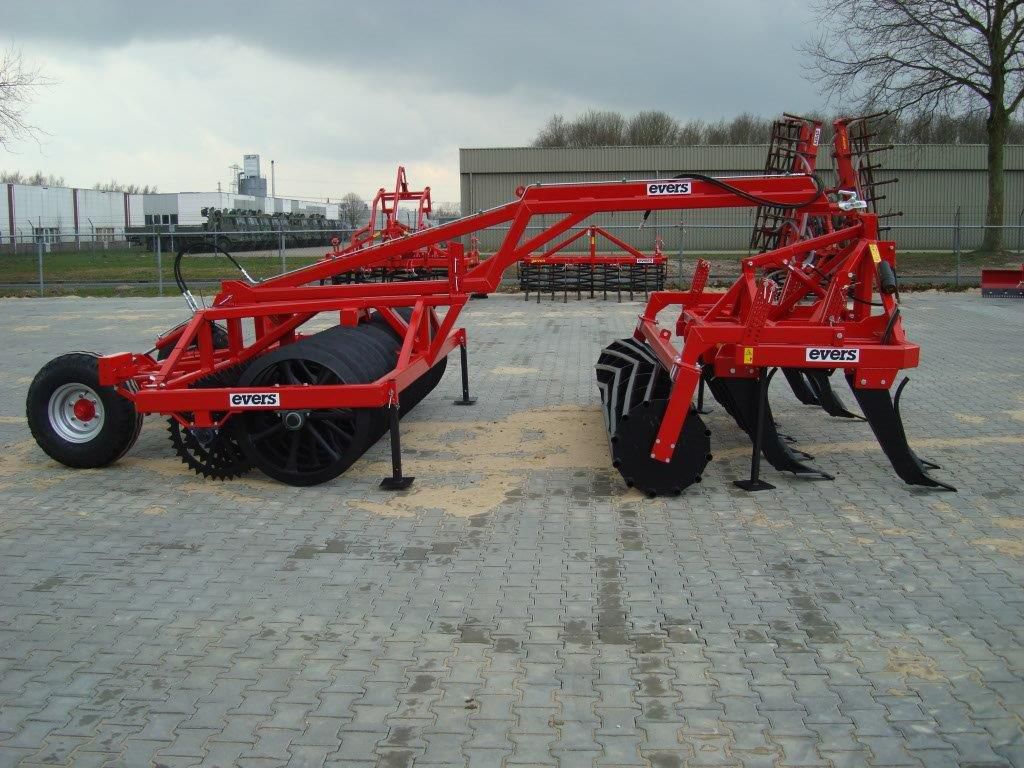 Mounted field cultivator Forest75 EVERS Agro B.V. with roller