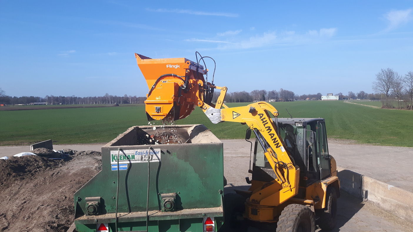 Beet cleanerloader BRS Series Flingk Machinebouw B.V. mounted