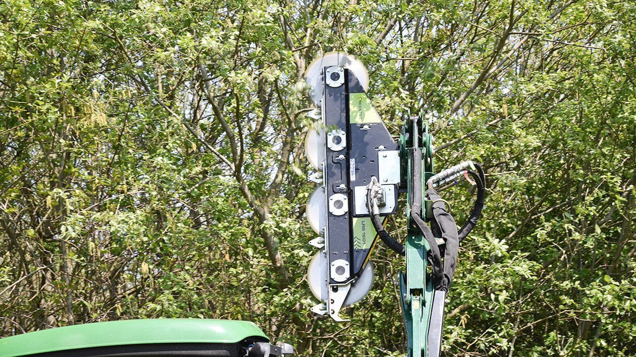 Arboriculture Pruning Machine Lrs 1601 Greentec A S Spearhead Tractor Mounted Disc