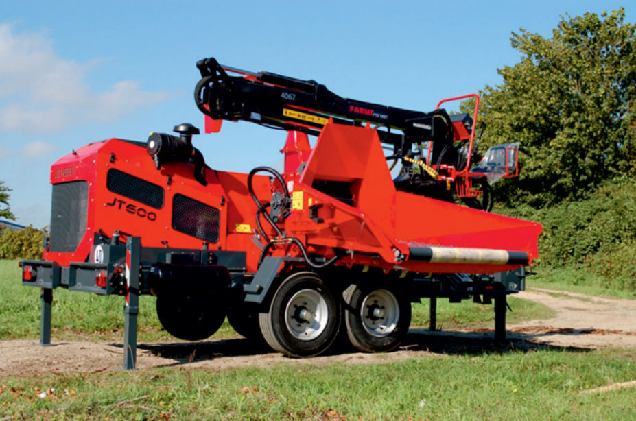 Towed wood chipper JT series Jensen GmbH PTOdriven / with