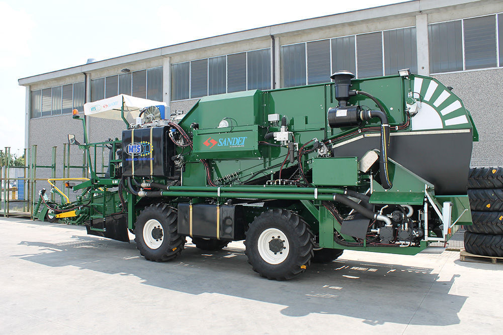 Tomato harvester SL 150 MTS srl selfpropelled / 1row