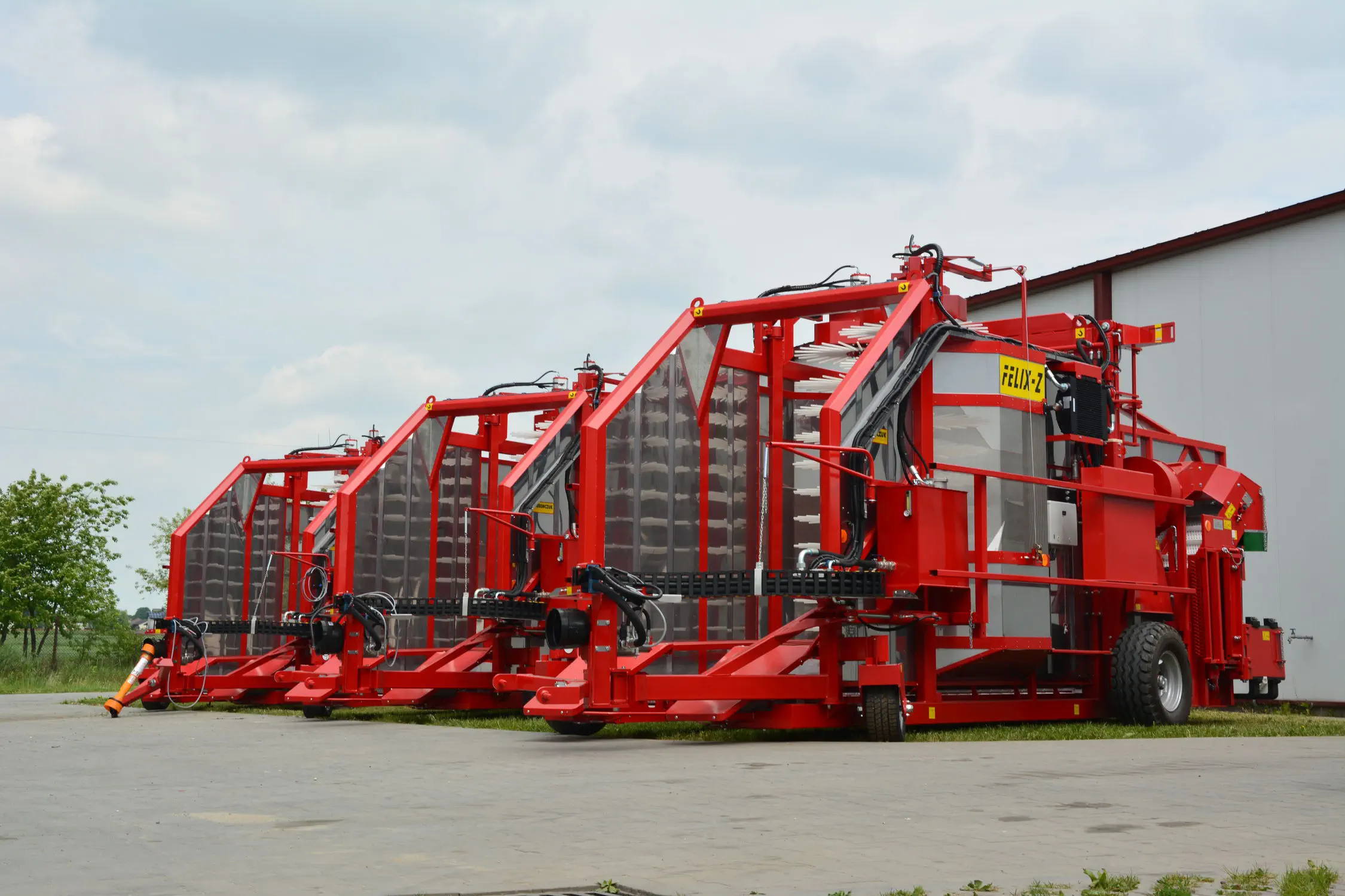 Harvester machine with work plateform - FELIX Z 280