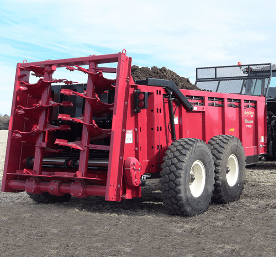 Towed manure spreader V140 Art's Way verticals beaters / tandem