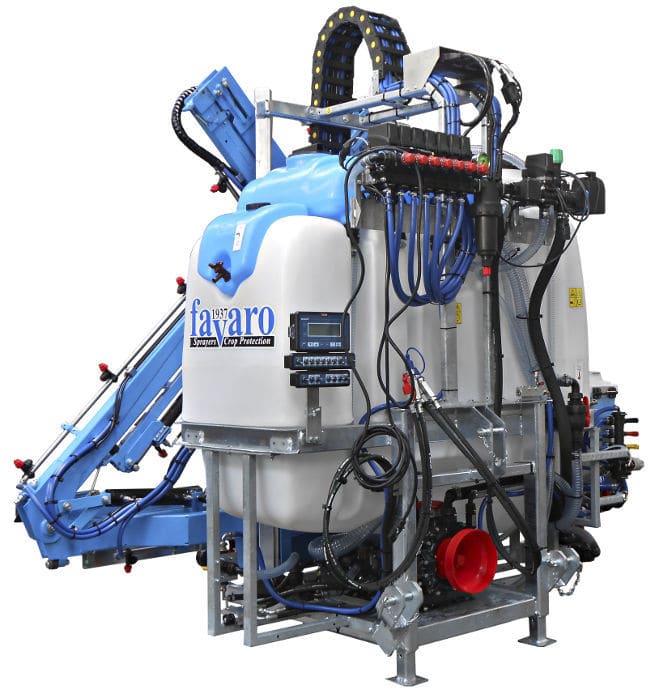 Hydraulic sprayer boom ALBATROS Favaro 1937