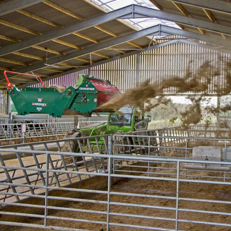 Mounted straw spreader BFR180 Wessex International for round bales