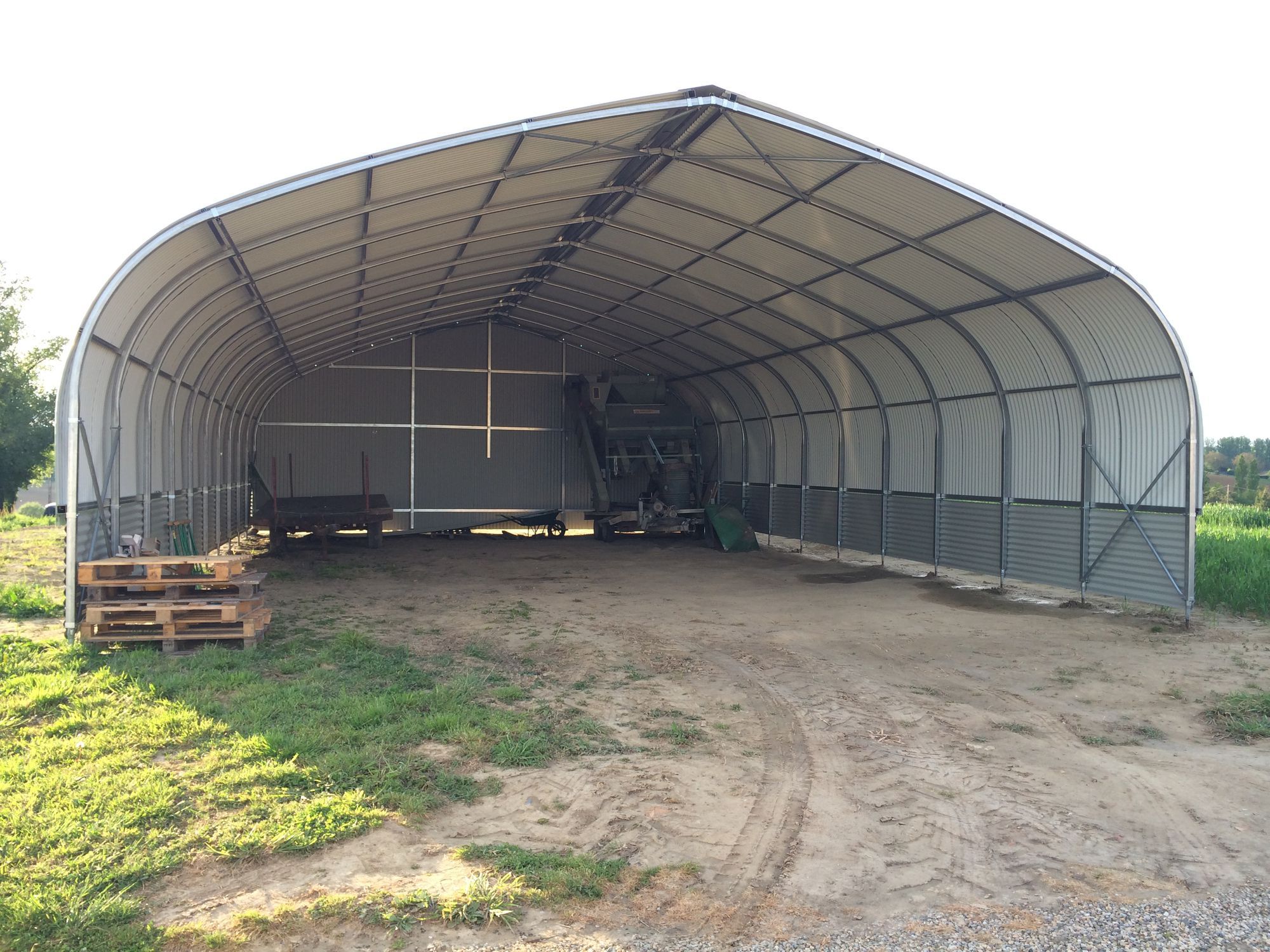 Hay storage storage tunnel Barre modular