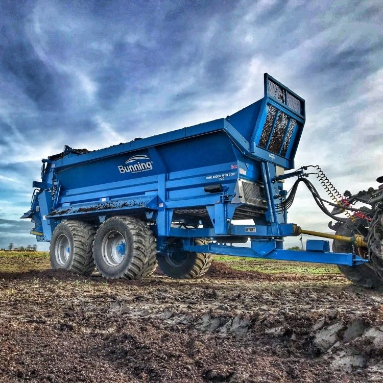 Towed manure spreader 230 HBD G.T. Bunning & Sons Ltd horizontals