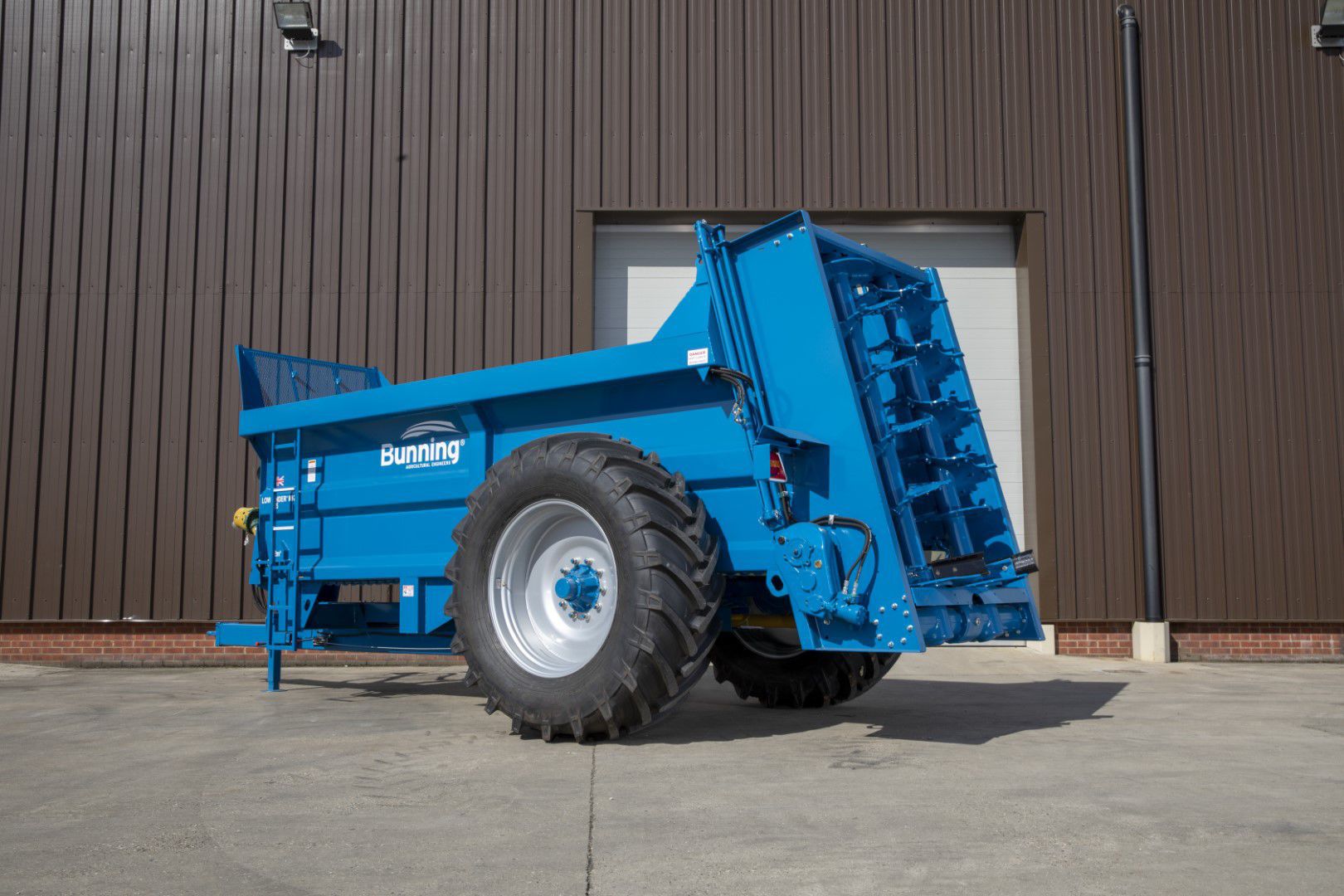 Trailed manure spreader Mk4 105 G.T. Bunning & Sons Ltd