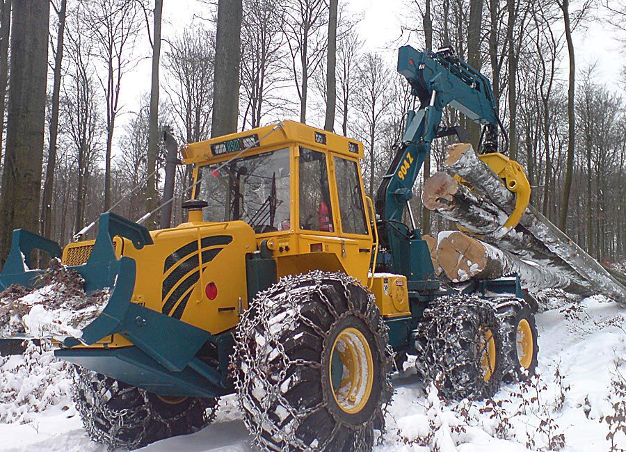 Forestry skidder with grab - 904Z 6WD - HSM Hohenloher Spezial ...