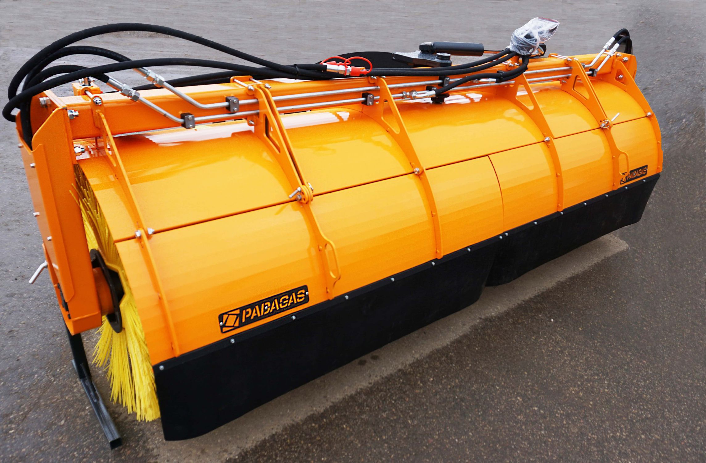 Tractormounted sweeper SHARK PADAGAS groundcare