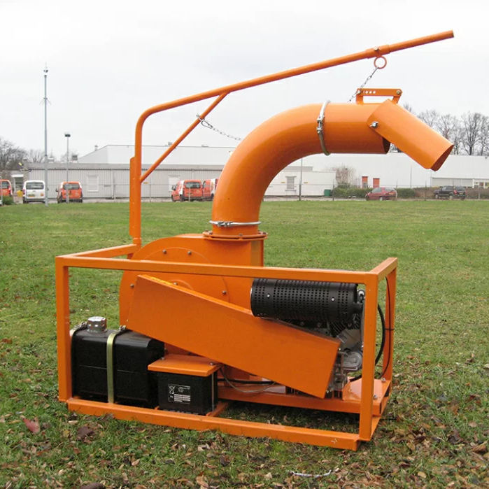 Mounted leaf vacuum 541M Votex