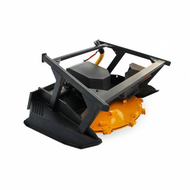 Skid steer loader rotating tree saw The Rage™ quickattach