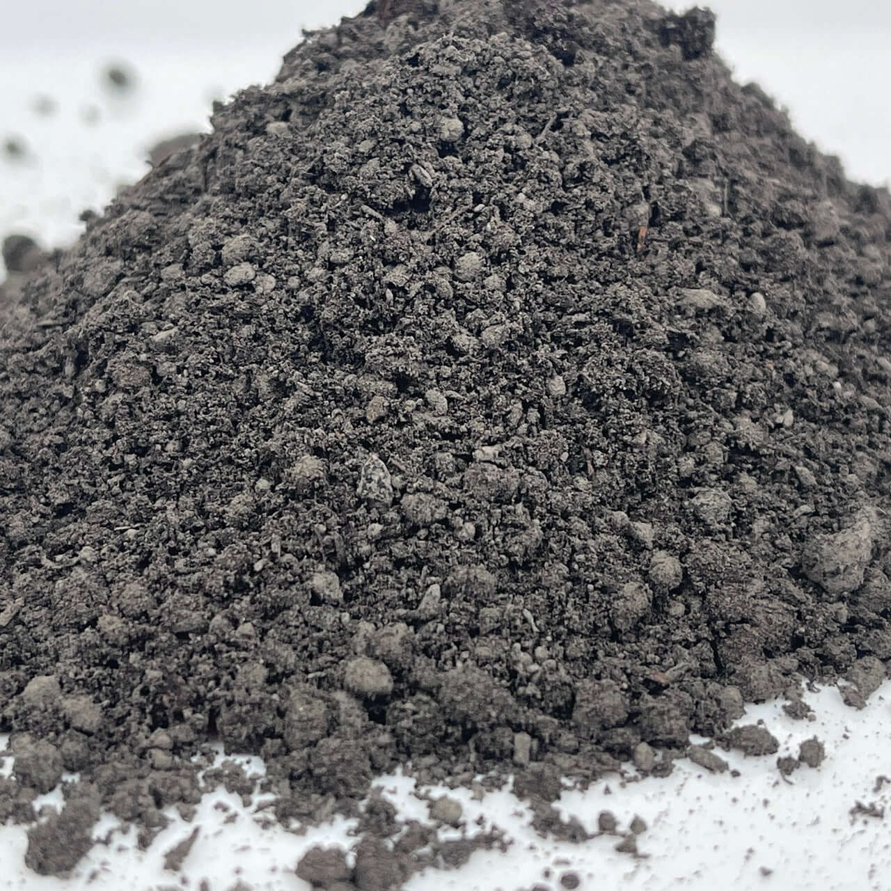 Organic amendment Humus Plus Basalto Mineravi soil structure