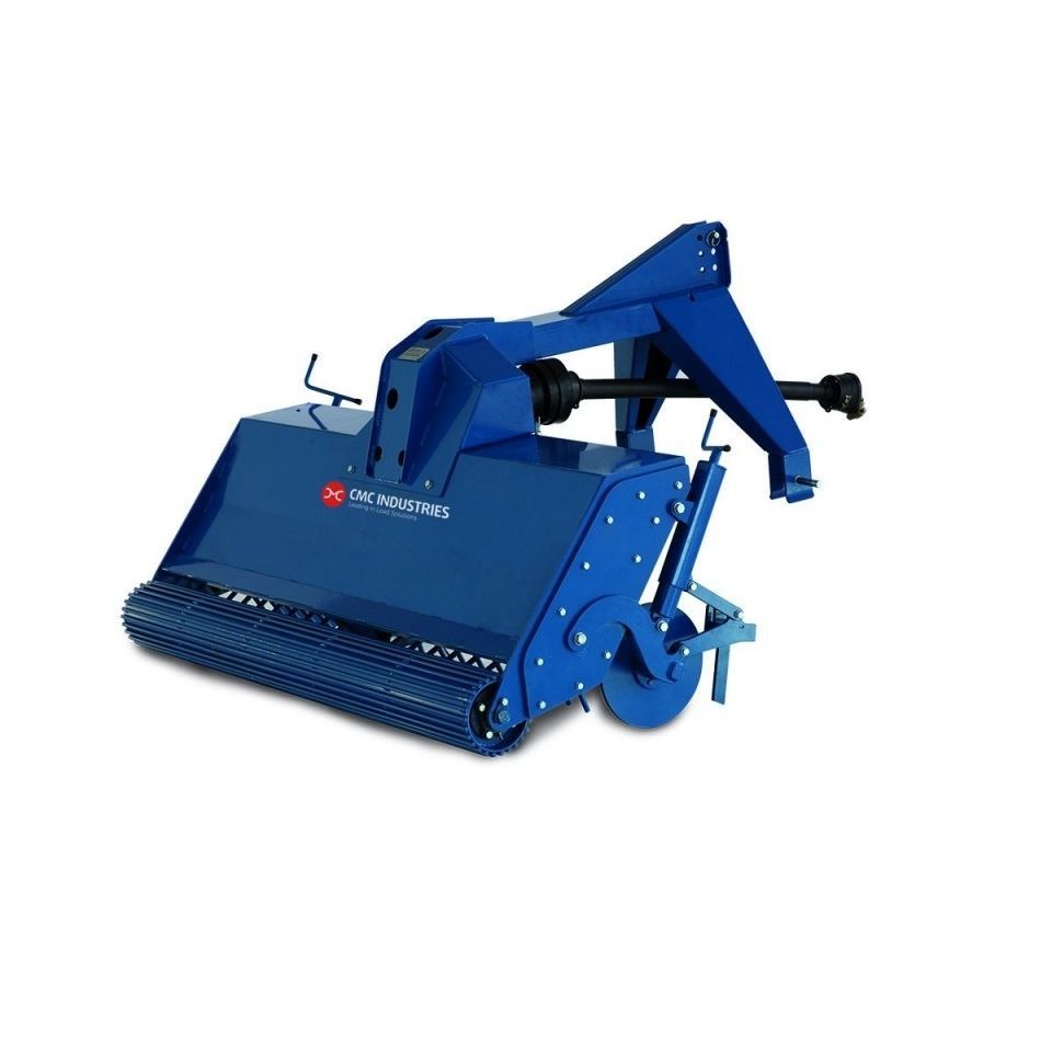 Trailed straw blower CMC Industries PTOdriven / poultry