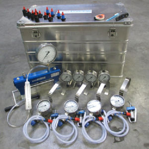 liquid pressure gauge