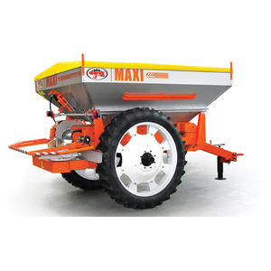 towed fertilizer spreader