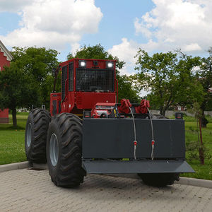 forestry tractor / mechanical transmission