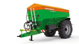 towed fertilizer spreader