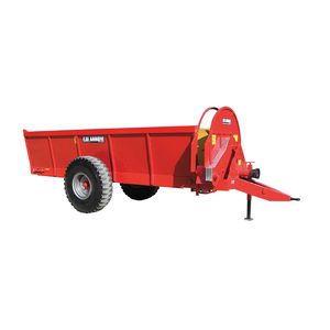 trailed manure spreader