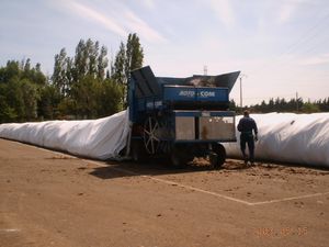 compost bagger