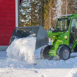 snow shovel bucket