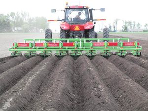 towed row crop cultivator