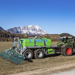 single-axle slurry tanker