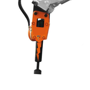 hydraulic post driver