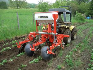 2-row ridger