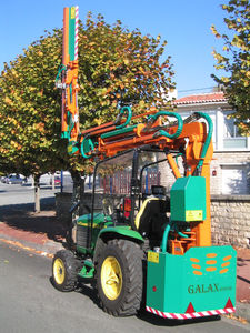 hydraulic hedge trimmer 1