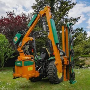 hydraulic hedge trimmer 1