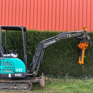 hydraulic hedge trimmer 1