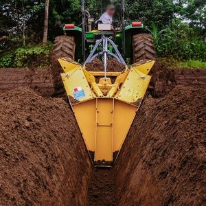 double-wheel ditch cleaner