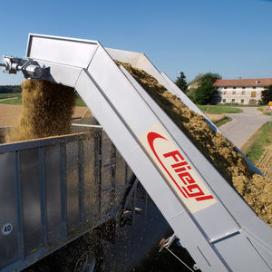 hay unloading station