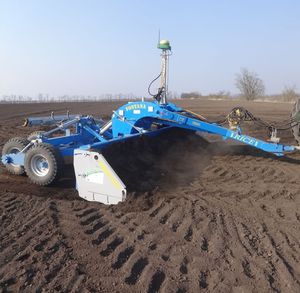 field preparation leveler