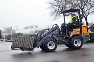 rubber-tired loader
